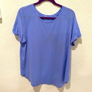 Lululemon Split back yoga T